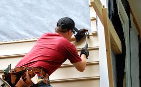 Siding Removal and Disposal in Bay City, MI